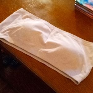 No boundaries strapless bra